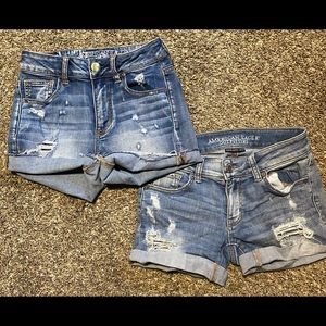 Bundle of 2 American eagle shorts